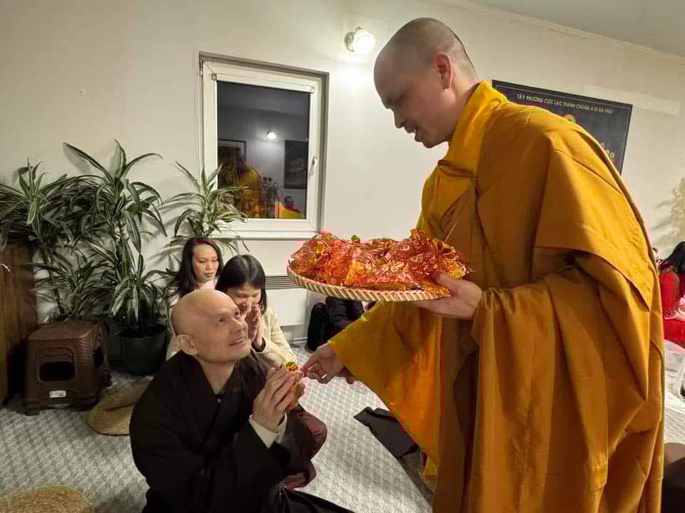 LỄ ĐÓN NĂM MỚI 2025 TẠI CHÙA VĨNH NGHIÊM PRAHA